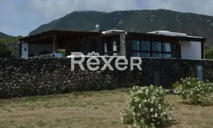 Rexer-Pantelleria-Villa-in-vendita-in-Via-Khamma-Sopra-a-Pantelleria-Altro