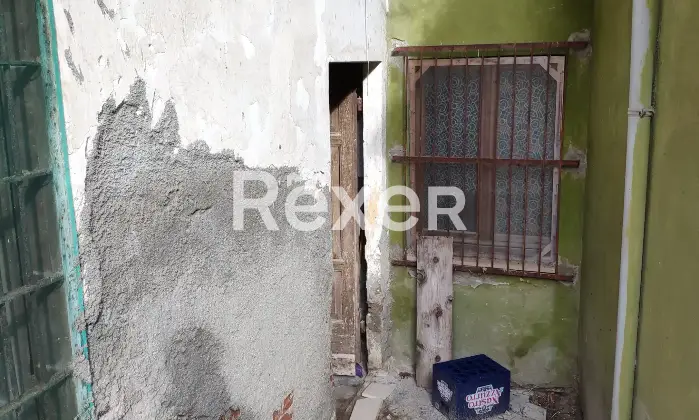 Rexer-Bonorva-Intero-Edificio-Storico-con-Ampio-Giardino-in-Centro-Corso-Umberto-Altro