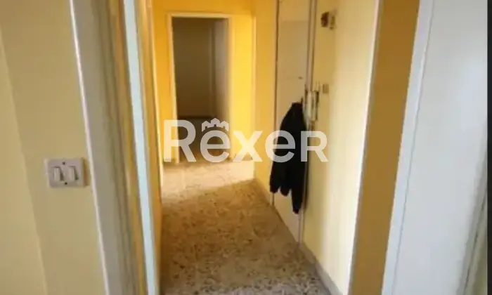Rexer-Caltanissetta-Vendesi-appartamento-ampio-e-luminoso-in-Viale-Amedeo-a-Caltanissetta-Altro