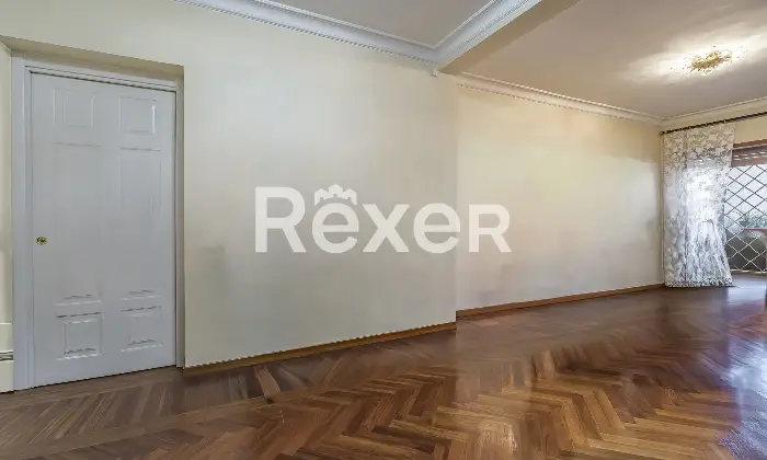 Rexer-Roma-Fonte-MeravigliosaQuadrilocale-con-doppio-posto-auto-e-cantina-Altro