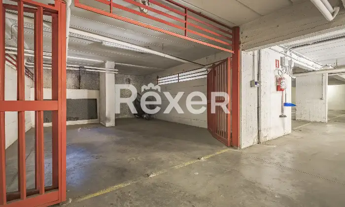 Rexer-Roma-Fonte-MeravigliosaQuadrilocale-con-doppio-posto-auto-e-cantina-Altro