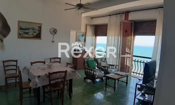 Rexer-Rodi-Garganico-FRONTE-E-VISTA-MARE-Quadrilocale-in-vendita-in-Via-Molino-di-mare-Rodi-Garganico-Altro
