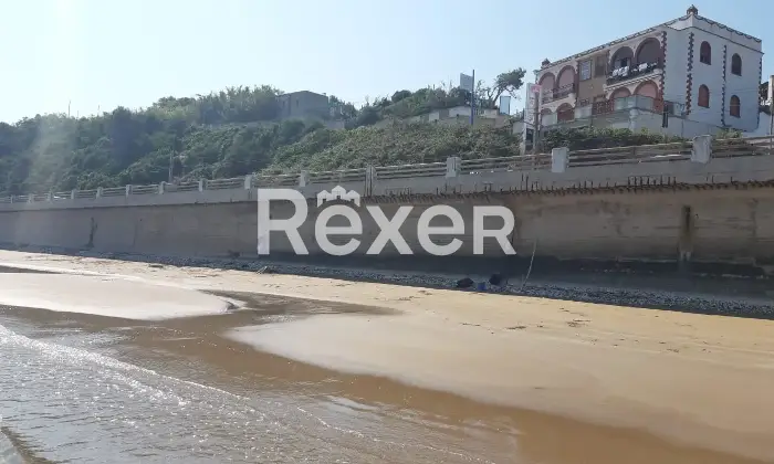 Rexer-Rodi-Garganico-FRONTE-E-VISTA-MARE-Quadrilocale-in-vendita-in-Via-Molino-di-mare-Rodi-Garganico-Altro