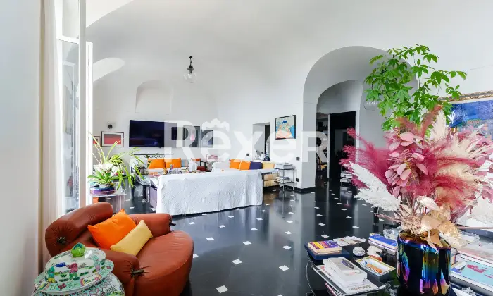 Rexer-Bordighera-Prestigiosa-dimora-storica-fronte-mare-Altro