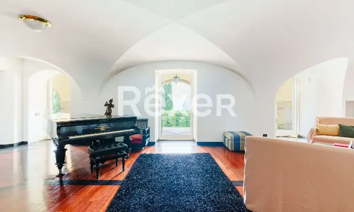 Rexer-Bordighera-Prestigiosa-dimora-storica-fronte-mare-Altro