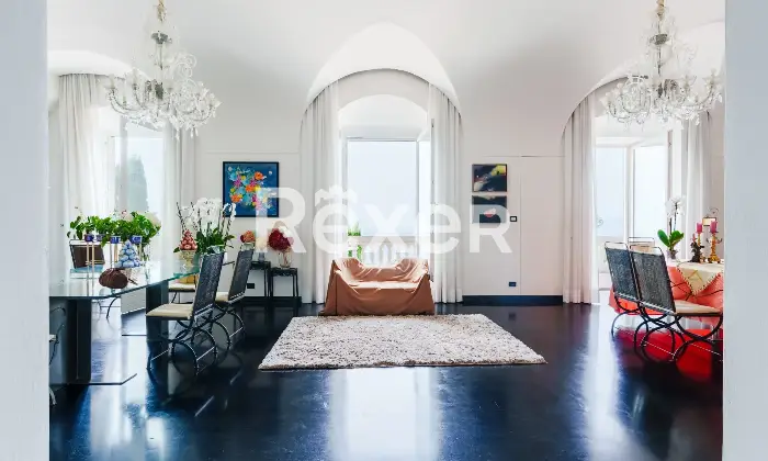 Rexer-Bordighera-Prestigiosa-dimora-storica-fronte-mare-Altro