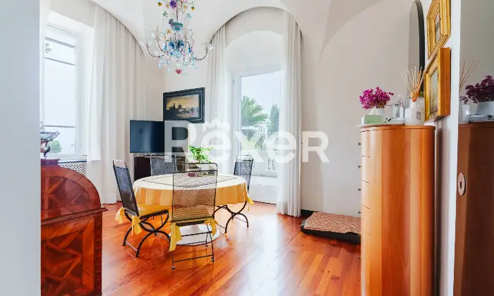 Rexer-Bordighera-Prestigiosa-dimora-storica-fronte-mare-Altro