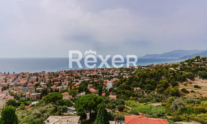 Rexer-Bordighera-Prestigiosa-dimora-storica-fronte-mare-Altro