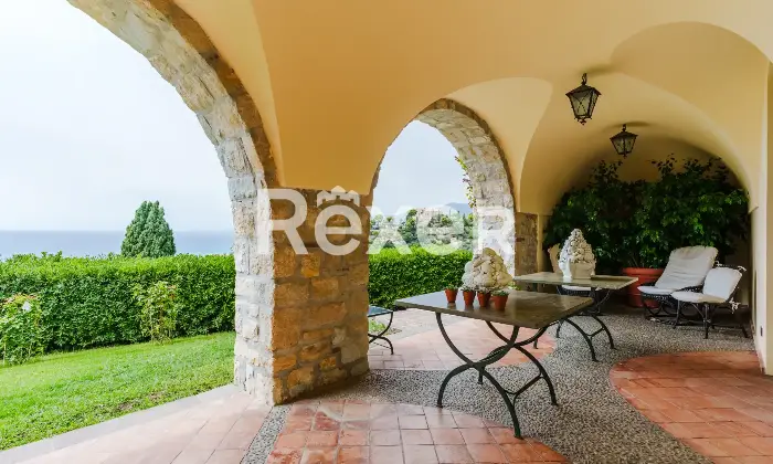 Rexer-Bordighera-Prestigiosa-dimora-storica-fronte-mare-Altro