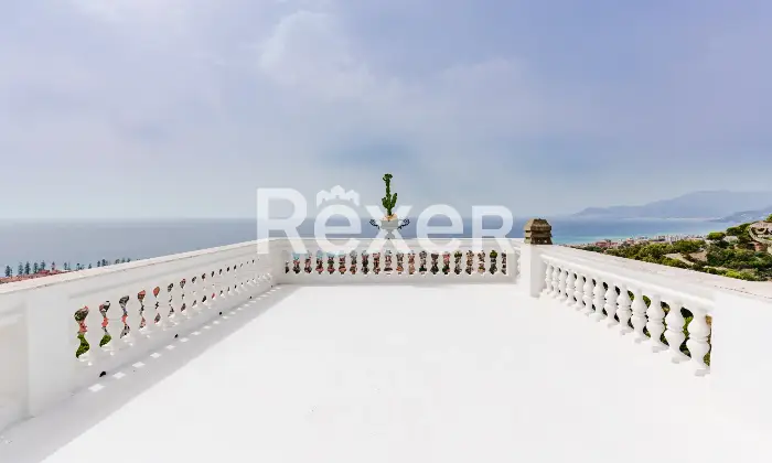 Rexer-Bordighera-Prestigiosa-dimora-storica-fronte-mare-Altro