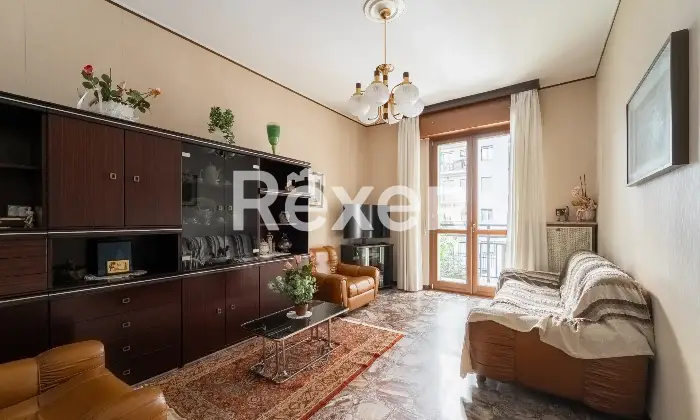 Rexer-Milano-Trilocale-con-doppi-balconi-e-cantina-Soggiorno