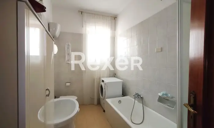 Rexer-Modugno-Luminoso-trilocale-Altro