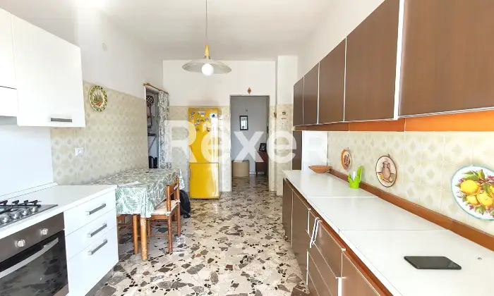 Rexer-Triggiano-Luminoso-appartamento-con-tripla-esposizione-in-VIa-Monti-Triggiano-BA-Altro