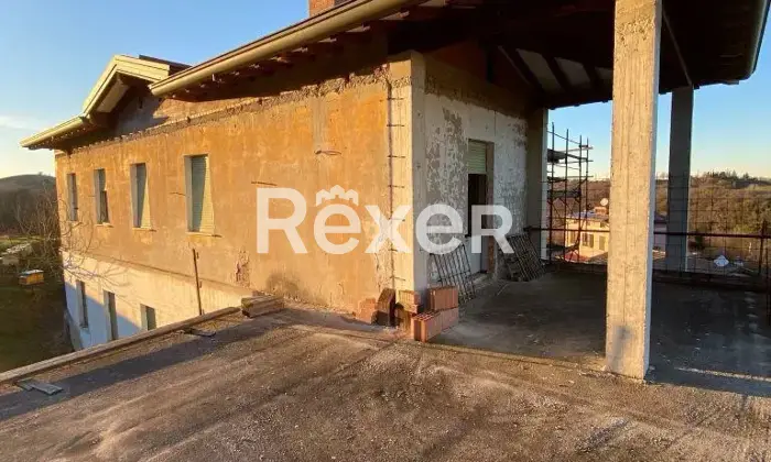 Rexer-Salsomaggiore-Terme-Intero-stabile-in-vendita-in-Via-Castello-a-Salsomaggiore-Terme-Altro