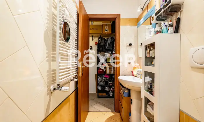 Rexer-Firenze-Bilocale-con-balcone-ottime-condizioni-Altro