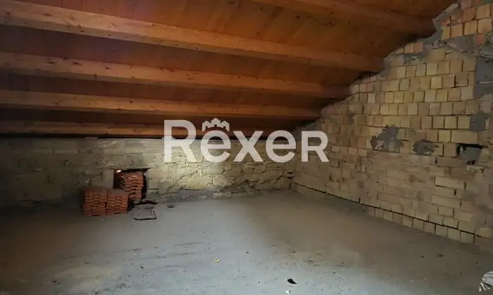 Rexer-San-Vito-Chietino-Stabile-bifamiliare-ristrutturato-con-doppio-ingresso-indipendente-Altro