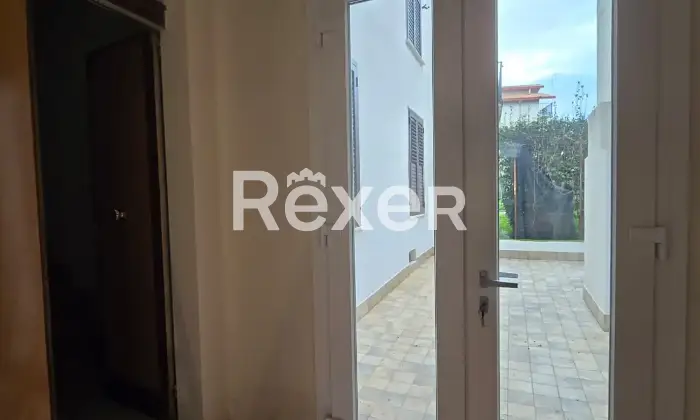 Rexer-San-Vito-Chietino-Stabile-bifamiliare-ristrutturato-con-doppio-ingresso-indipendente-Altro