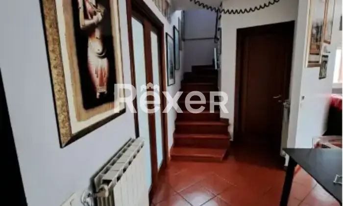 Rexer-Rionero-In-Vulture-Appartamento-su-due-livelli-in-vendita-in-Via-Brindisi-a-Rionero-in-Vulture-Altro