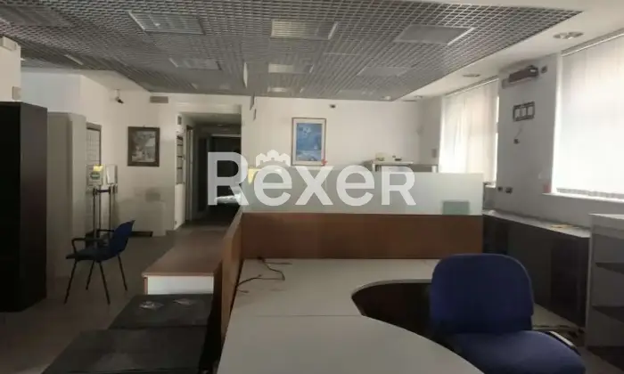 Rexer-Napoli-Filiale-Bancaria-in-vendita-a-Napoli-Altro