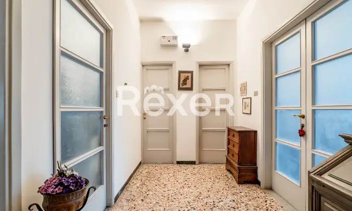 Rexer-Firenze-Firenze-vani-termoautonomo-e-ascensore-Altro