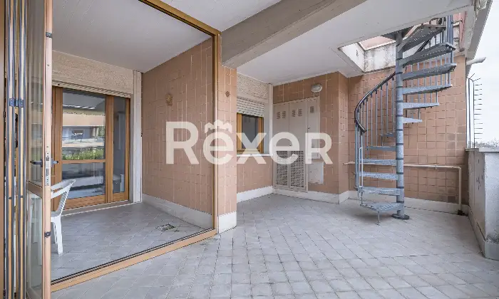 Rexer-Roma-Attico-con-doppia-terrazza-Altro