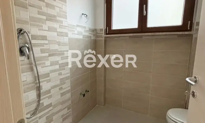 Rexer-Spotorno-Comodo-trilocale-ristrutturato-Altro