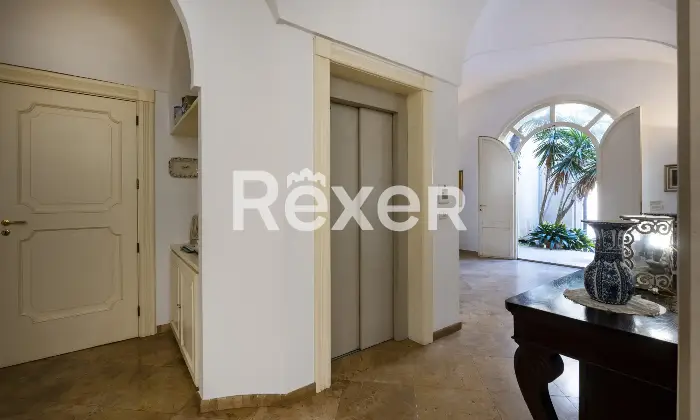 Rexer-Mesagne-Dimora-di-pregio-nel-centro-con-ascensore-dal-garage-al-rooftop-Altro