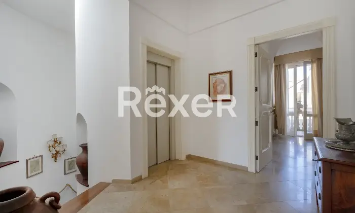 Rexer-Mesagne-Dimora-di-pregio-nel-centro-con-ascensore-dal-garage-al-rooftop-Altro