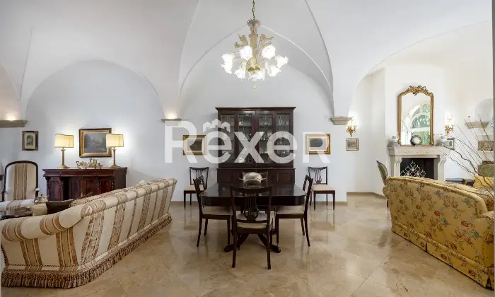 Rexer-Mesagne-Dimora-di-pregio-nel-centro-con-ascensore-dal-garage-al-rooftop-Altro
