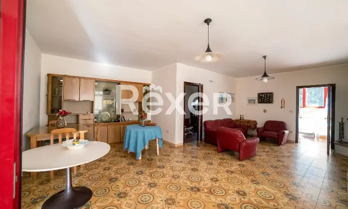 Rexer-Massafra-Villa-con-piscina-condominiale-e-spiaggia-raggiungibile-a-piedi-Altro