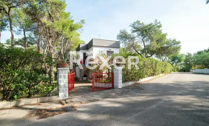 Rexer-Massafra-Villa-con-piscina-condominiale-e-spiaggia-raggiungibile-a-piedi-Altro