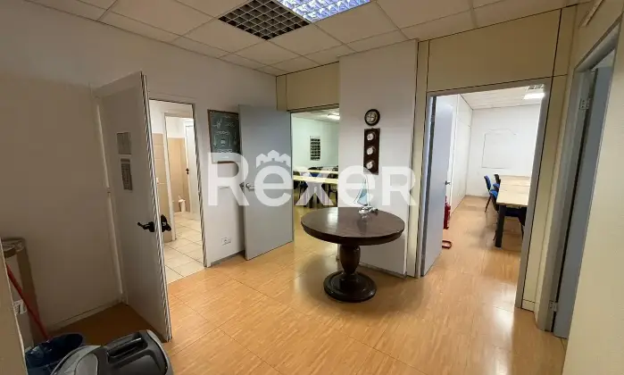 Rexer-Spotorno-Ufficio-di-ampia-metratura-con-posto-auto-doppio-Altro