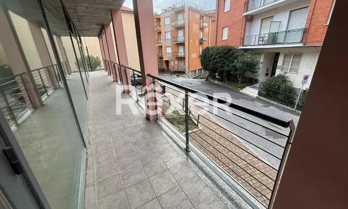 Rexer-Spotorno-Ufficio-di-ampia-metratura-con-posto-auto-doppio-Altro