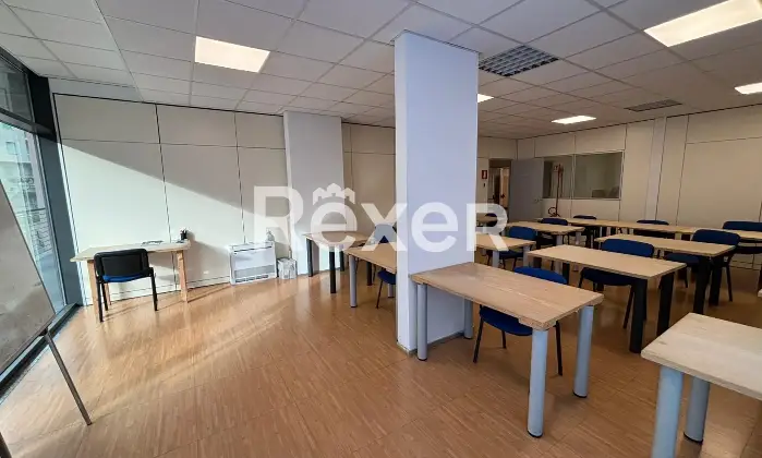 Rexer-Spotorno-Ufficio-di-ampia-metratura-con-posto-auto-doppio-Altro