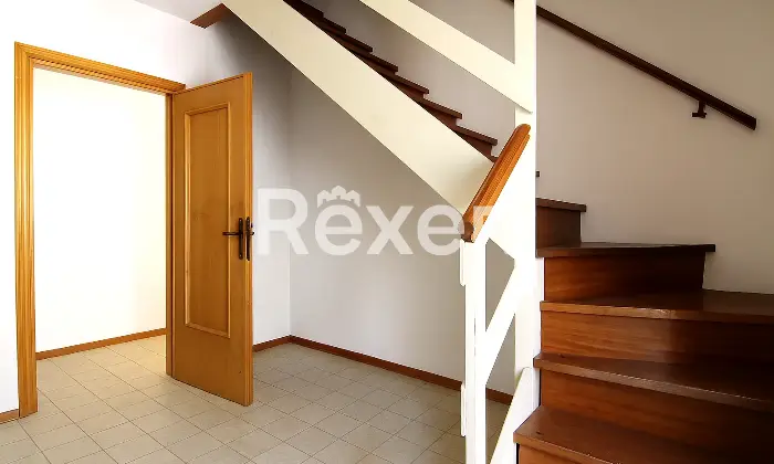 Rexer-Montecopiolo-Appartamento-bifamiliare-su-due-livelli-internamente-collegati-Altro