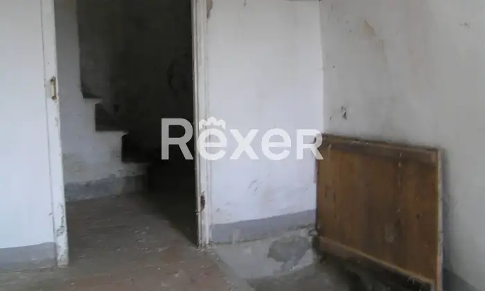 Rexer-Trebiano-Magra-Complesso-storico-in-pietra-in-vendita-in-Via-Sotto-Castello-Trebiano-Magra-ad-Arcola-Altro