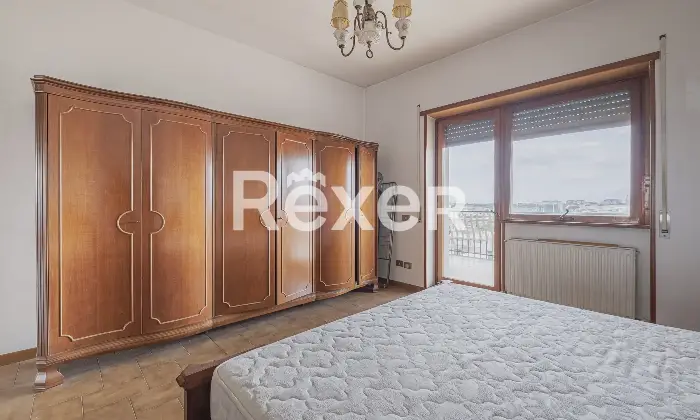 Rexer-Roma-Appartamento-ultimo-piano-di-ampia-metratura-con-terrazzi-Altro