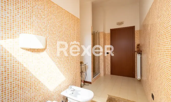 Rexer-Gessate-Appartamento-su-due-livelli-con-box-e-cantina-Altro
