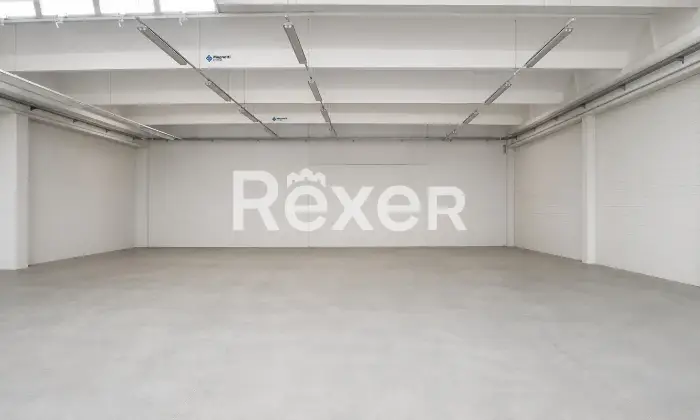 Rexer-Calolziocorte-Magazzino-strategico-di-mq-ideale-per-logistica-e-attivit-artigianali-Altro