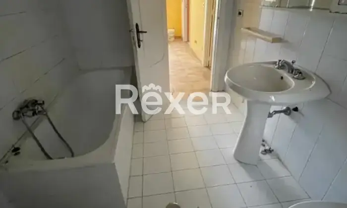 Rexer-Orchi-Villa-in-vendita-in-Via-Neviera-Orchi-Conca-della-Campania-da-ristrutturare-Altro