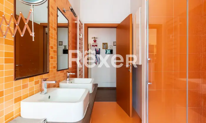 Rexer-Sesto-San-Giovanni-Ultimo-piano-massimo-comfort-Altro