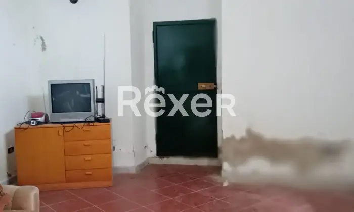 Rexer-Forenza-Tenuta-di-campagna-con-ettari-di-terreno-e-uliveto-a-Forenza-Altro