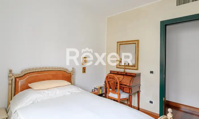 Rexer-Venezia-Ampio-appartamento-su-due-livelli-con-terrazze-garage-doppio-e-posti-auto-Altro