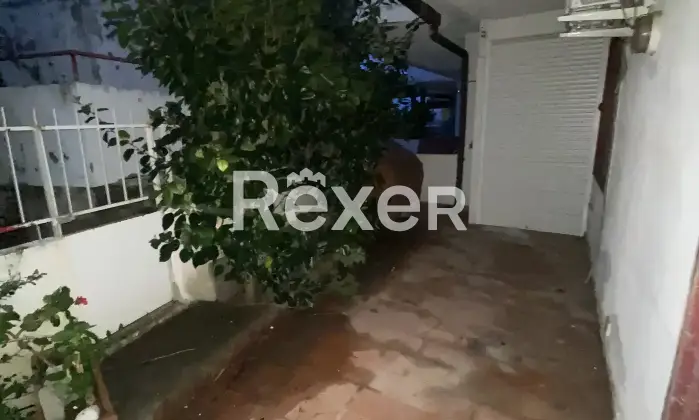Rexer-Marina-di-San-Lorenzo-Casa-Vacanze-Marina-San-Lorenzo-Garage