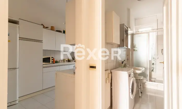 Rexer-Milano-NUDA-PROPRIETA-TRILOCALE-CON-DUE-BAGNI-CUCINA-ABITABILE-E-DUE-BALCONI-MQ-Altro