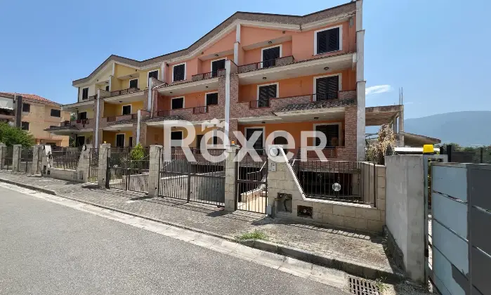 Rexer-Telese-Terme-Ampia-villa-a-schiera-Altro