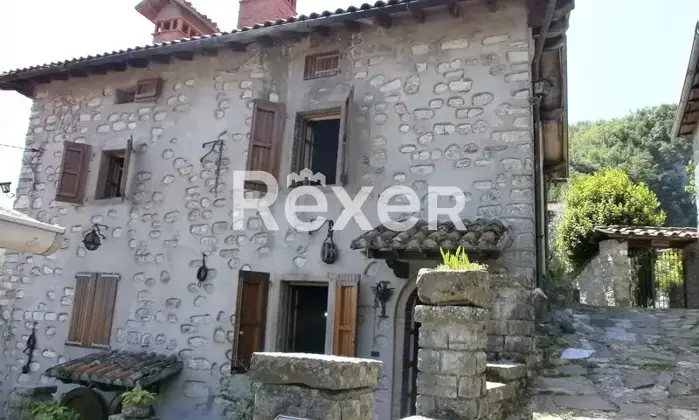 Rexer-BORGO-A-MOZZANO-Rustico-in-vendita-inVia-di-Motrone-a-Borgo-a-Mozzano-Altro