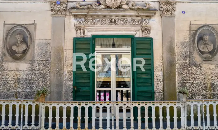 Rexer-Boscoreale-Palazzo-depoca-in-Vendita-Altro