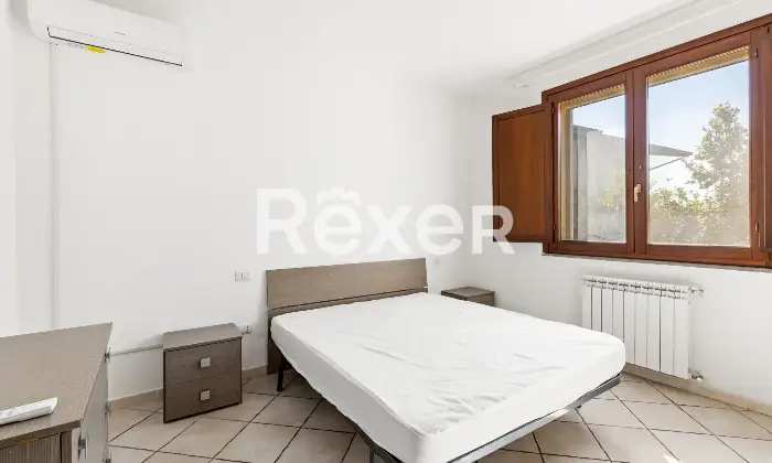 Rexer-Santa-Giusta-Appartamento-con-posto-auto-di-pertinenza-Altro
