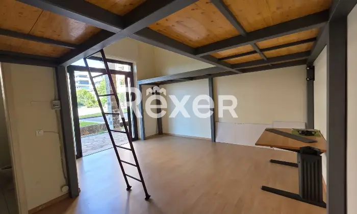 Rexer-Andora-Interessante-locale-commerciale-muri-in-vendita-Altro